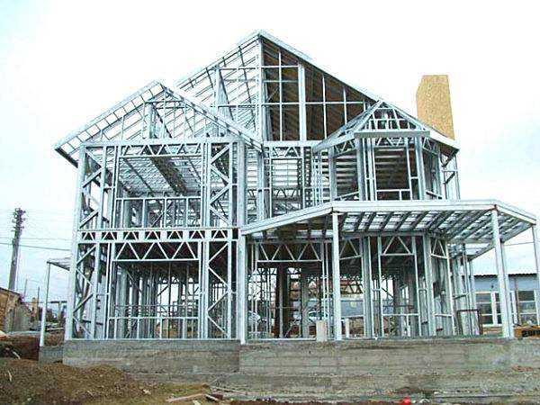 仙桃钢结构建筑的腐蚀问题应该如何预防